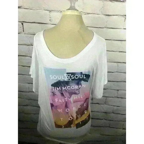 Soul 2 Soul Womens Size M White Short Sleeve Tim Mcgraw /Faith Hill Tour Shirt - Picture 1 of 3